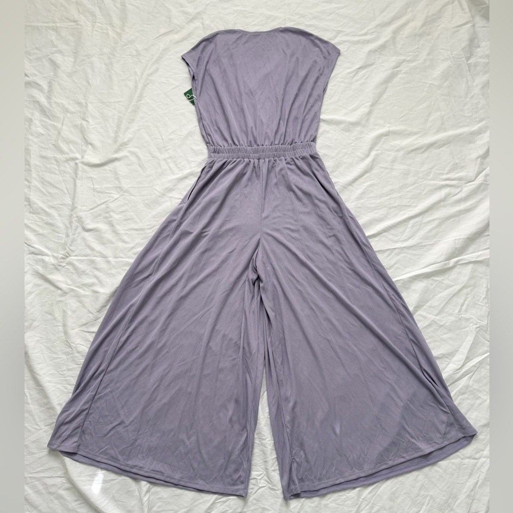 V Neck Short Sleeve Side Pocket Wide Leg Flowy Waffle Casual Jumpsuit | S Petite - Picture 14 of 16